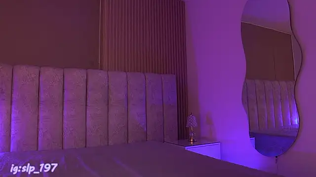 Snapshot of sara_lopee1 chatting on March 4, 2026, 12:00 pm sara lopee1 online show from March 4, 2026, 12:00 pm