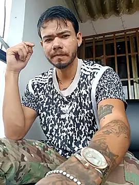 Niick01  online show from February 6, 2026, 4:21 pm