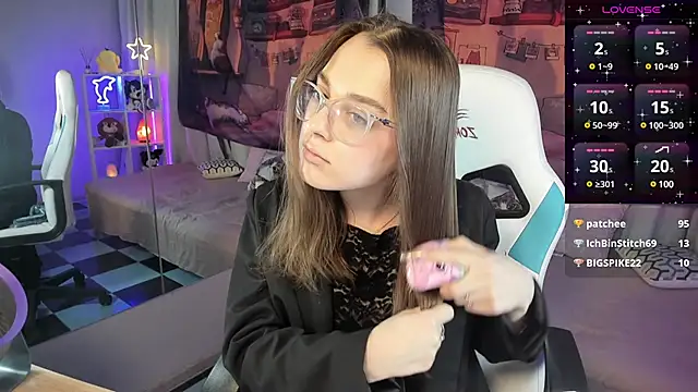 kaisajenner online show from March 5, 2025, 1:31 am