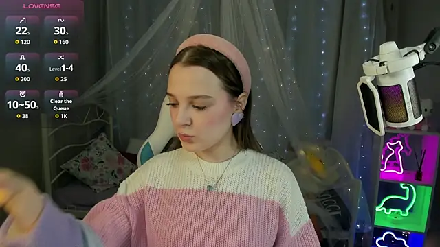 Snapshot of kaisajenner chatting on January 6, 2026, 10:23 pm kaisajenner online show from January 6, 2026, 10:23 pm