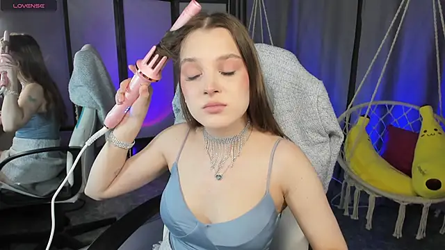 Snapshot of kaisajenner chatting on February 19, 2026, 9:16 am kaisajenner online show from February 19, 2026, 9:16 am