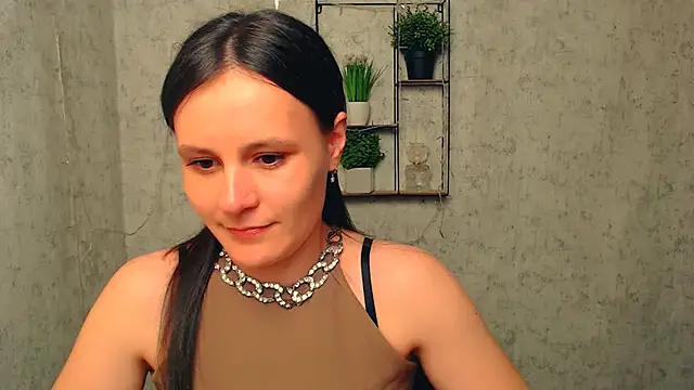 ValeriaHeart  online show from February 17, 2025, 2:15 pm