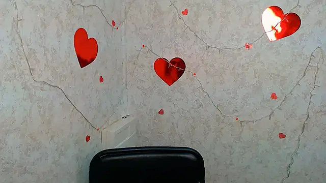 ValeriaHeart  online show from March 6, 2025, 7:21 pm