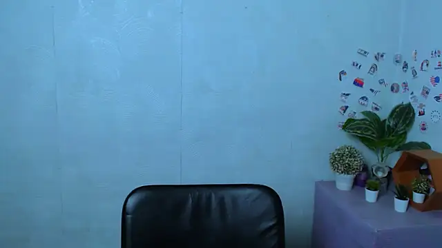 ValeriaHeart  online show from March 1, 2026, 4:14 am