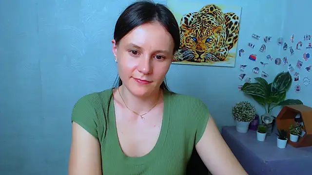 ValeriaHeart  online show from March 7, 2026, 5:21 pm