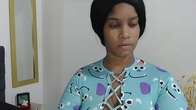 Snapshot of CanelaFierce chatting on September 27, 2025, 10:15 pm CanelaFierce online show from September 27, 2025, 10:15 pm