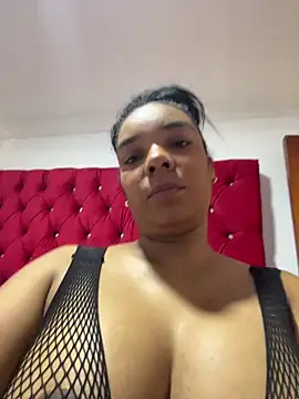 Snapshot of stefania_brunnett chatting on May 9, 2026, 7:41 pm stefania brunnett online show from May 9, 2026, 7:41 pm