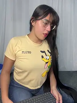 megan cl online show from February 27, 2025, 1:48 am