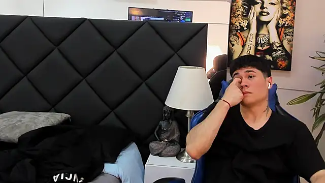 roan birkin online show from April 7, 2026, 7:14 pm