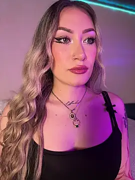 Lally Valencia   online show from October 13, 2025, 12:38 pm