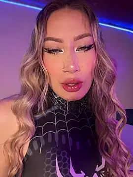 Lally Valencia   online show from October 26, 2025, 6:19 am