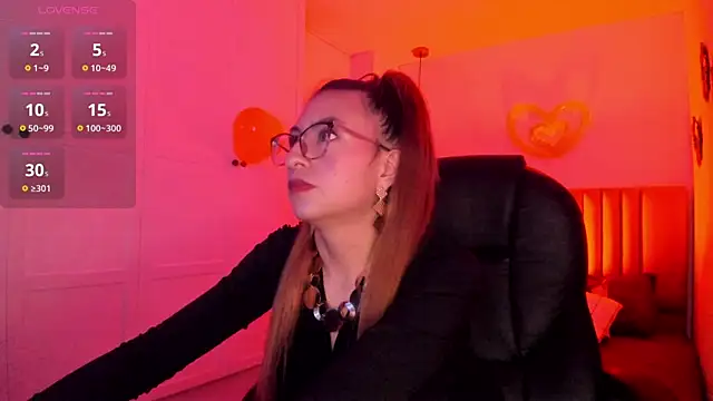 fer angel  online show from February 14, 2025, 1:51 pm