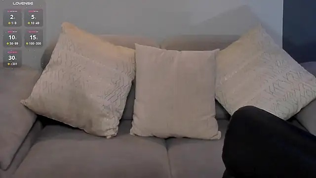 BeccaBaxter online show from February 22, 2026, 12:04 pm