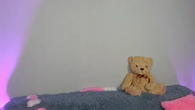 EvaBalmer online show from September 20, 2025, 12:22 am