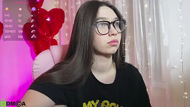 Snapshot of Arianahot777 chatting on February 21, 2025, 2:17 am Arianahot777 online show from February 21, 2025, 2:17 am