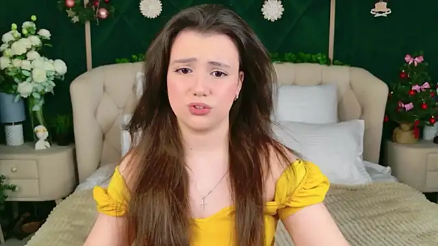 Pauline Heaven online show from December 22, 2025, 5:48 am