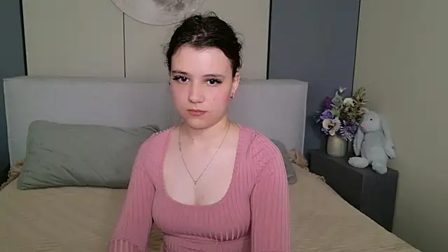 Snapshot of Pauline_Heaven chatting on July 5, 2026, 5:58 am Pauline Heaven online show from July 5, 2026, 5:58 am