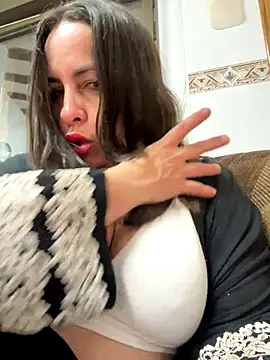 laarti online show from October 18, 2025, 11:27 pm