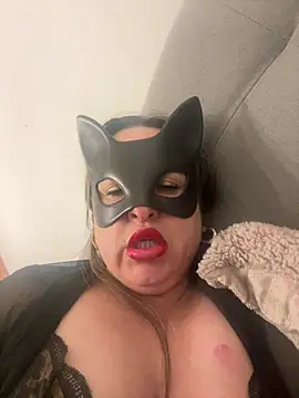 laarti online show from April 16, 2026, 9:39 pm