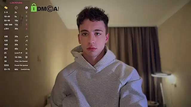 VincentSmith02 online show from October 13, 2025, 11:43 am