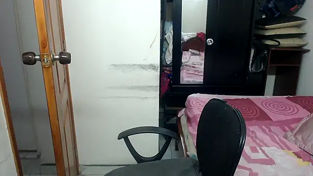 Siblleyx online show from January 28, 2025, 7:53 pm