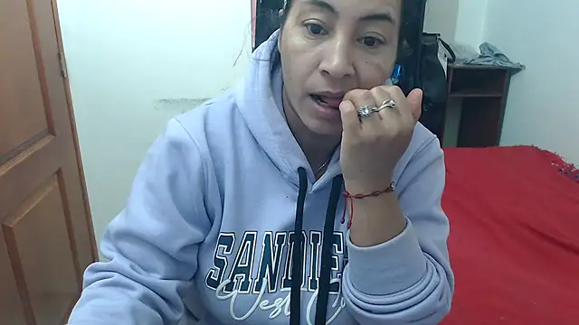 Siblleyx online show from March 18, 2025, 6:04 pm