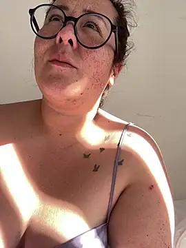 SweetRomina online show from March 3, 2026, 3:29 pm