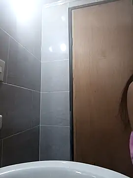 Ariell Kieran online show from March 31, 2026, 11:05 pm