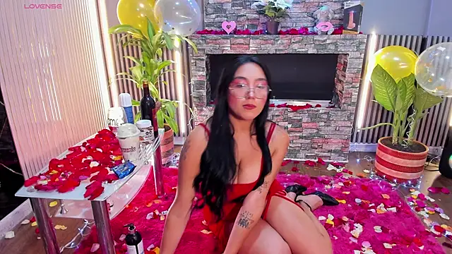 Snapshot of Enyel_valmina chatting on February 14, 2025, 9:10 pm Enyel valmina online show from February 14, 2025, 9:10 pm