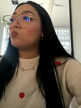 Snapshot of Enyel_valmina chatting on September 18, 2025, 5:48 pm Enyel valmina online show from September 18, 2025, 5:48 pm