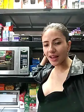 Andrea18 blonde online show from February 15, 2025, 2:55 pm