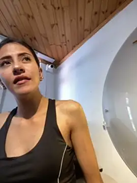 Andrea18 blonde online show from February 19, 2025, 7:05 pm