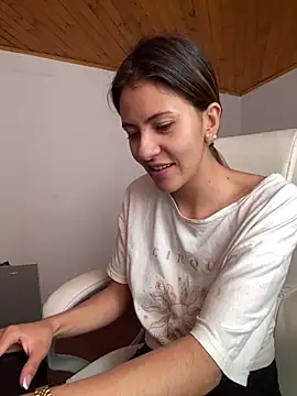 Andrea18 blonde online show from February 27, 2025, 3:59 pm