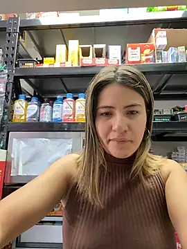 Andrea18 blonde online show from February 25, 2026, 1:43 pm