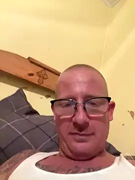 ClimbedCaelum online show from October 7, 2025, 3:14 am