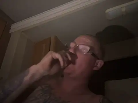 ClimbedCaelum online show from April 10, 2026, 7:02 am