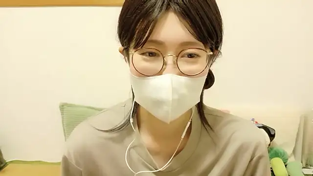 Snapshot of RIO_o0 chatting on June 21, 2026, 1:35 pm RIO o0 online show from June 21, 2026, 1:35 pm