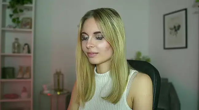 catecrago  online show from February 18, 2025, 5:10 pm