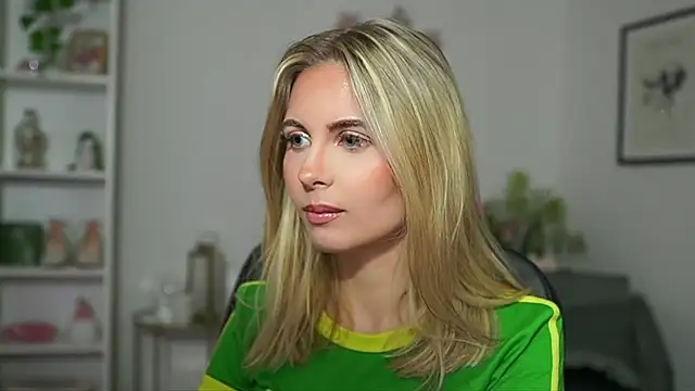 catecrago  online show from March 14, 2025, 8:53 am