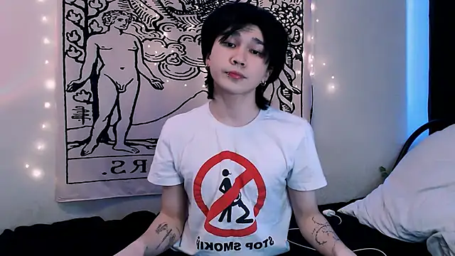 Snapshot of rennnuts chatting on March 15, 2025, 5:52 am rennnuts online show from March 15, 2025, 5:52 am