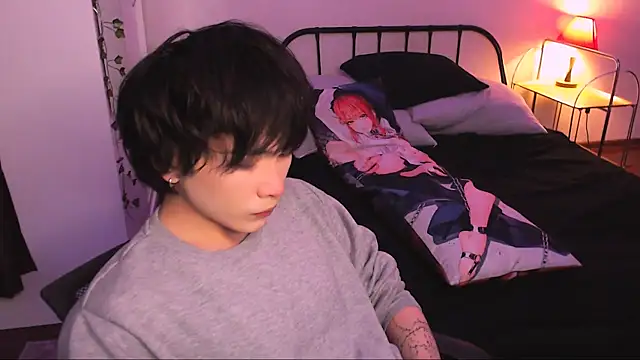 Snapshot of rennnuts chatting on October 10, 2025, 1:21 pm rennnuts online show from October 10, 2025, 1:21 pm