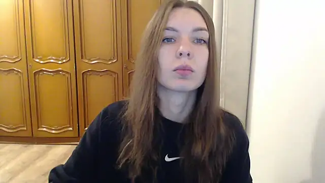 aurora lust online show from November 19, 2025, 6:24 am