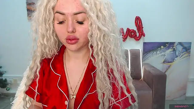 MissisCaty online show from February 6, 2025, 3:27 am