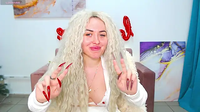 MissisCaty online show from February 23, 2025, 10:20 pm