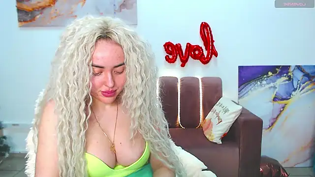 MissisCaty online show from February 28, 2025, 1:47 am