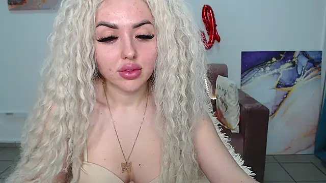 MissisCaty online show from March 3, 2025, 3:42 pm