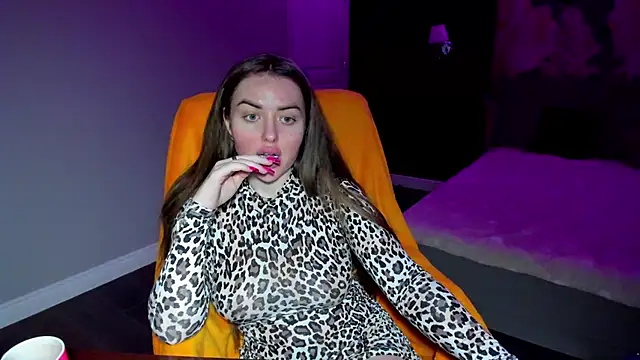 MissisCaty online show from March 6, 2026, 3:58 am