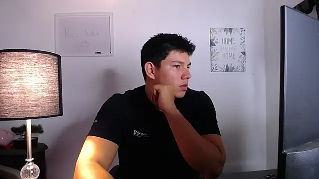 JamesCr  online show from October 14, 2025, 1:06 am