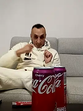 ANGELSANTAMARIA- online show from October 2, 2025, 10:06 pm