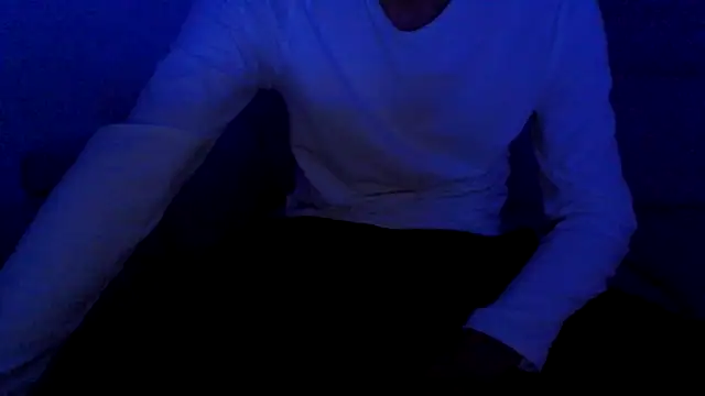 ANGELSANTAMARIA- online show from October 9, 2025, 6:33 am